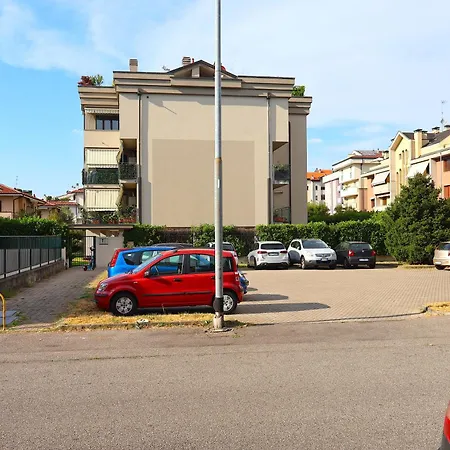 Daire Monolocale Completo Monza